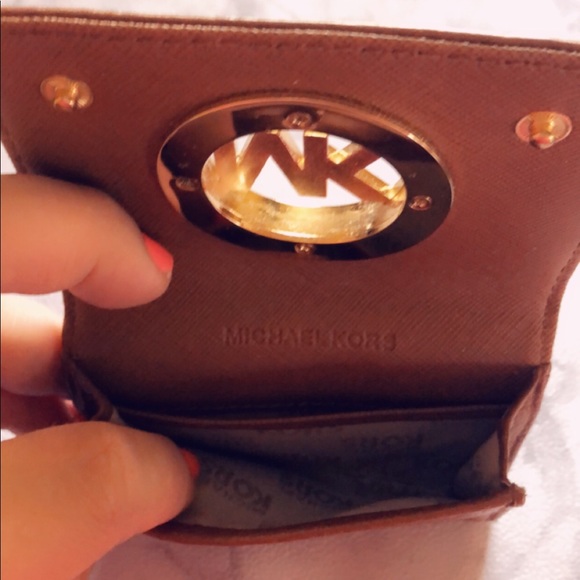 Michael Kors Fulton Tan Leather Card Case - Picture 3 of 5